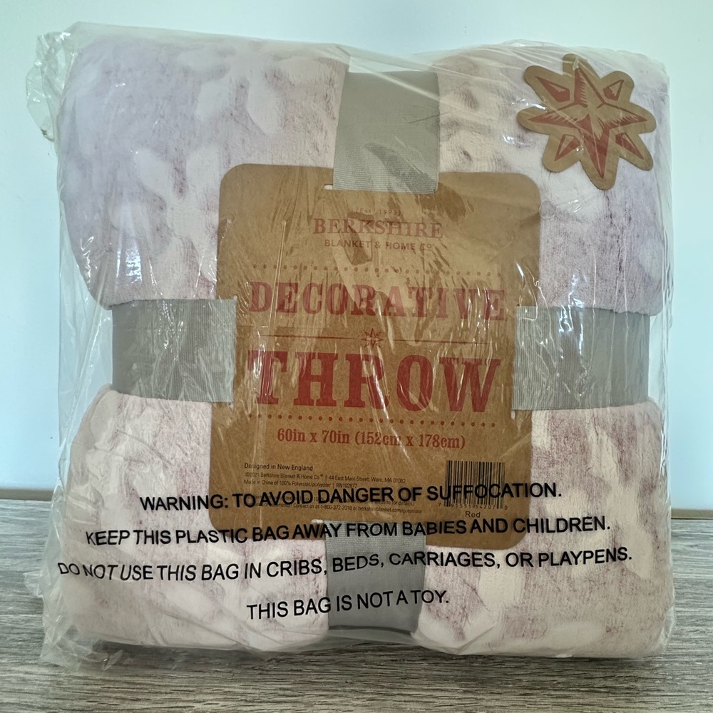 Berkshire Decorative Throw - Cream and Pink